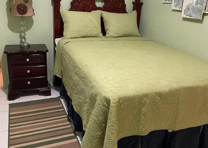 Apartment Jade Coast Getaway Near *